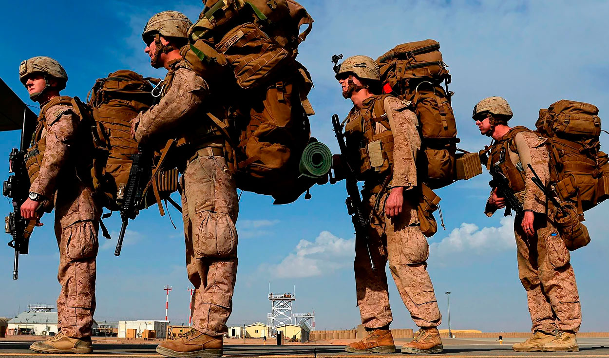Soldados estadounidenses retirándose de Kabul tras 20 años de guerra contra el terrorismo. Foto: AFP