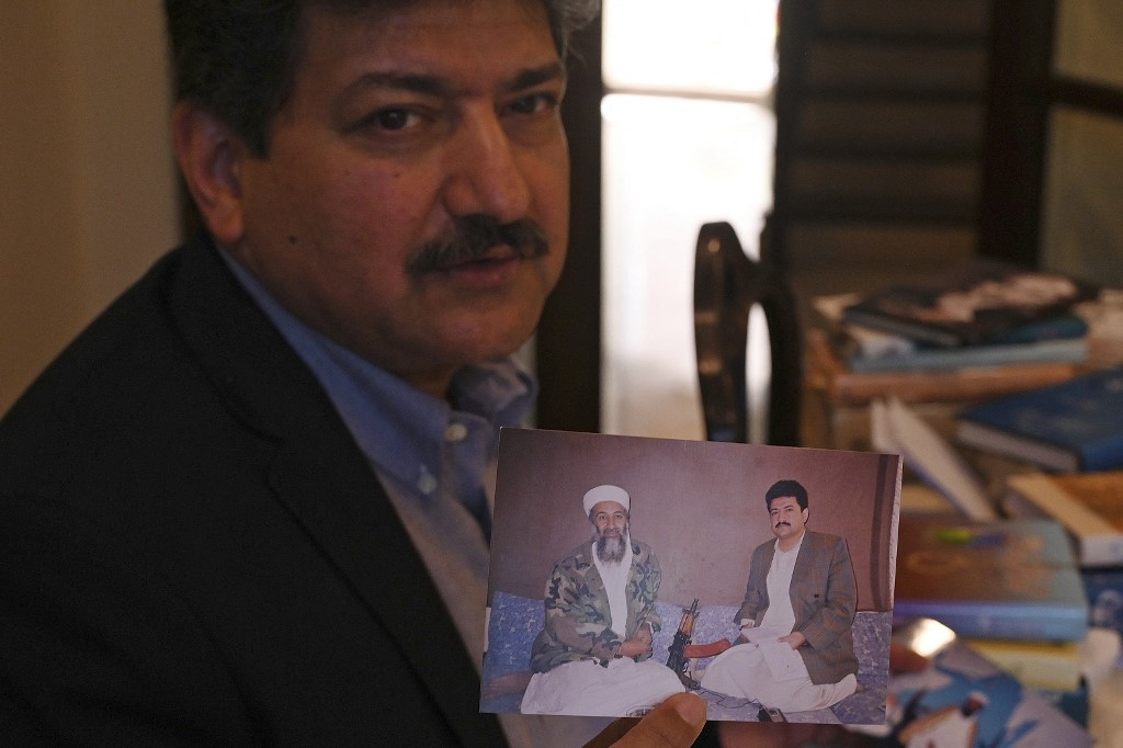 Le vendaron los ojos y lo llevaron ante Bin Laden: el periodista que lo entrevistó tras el 11-S