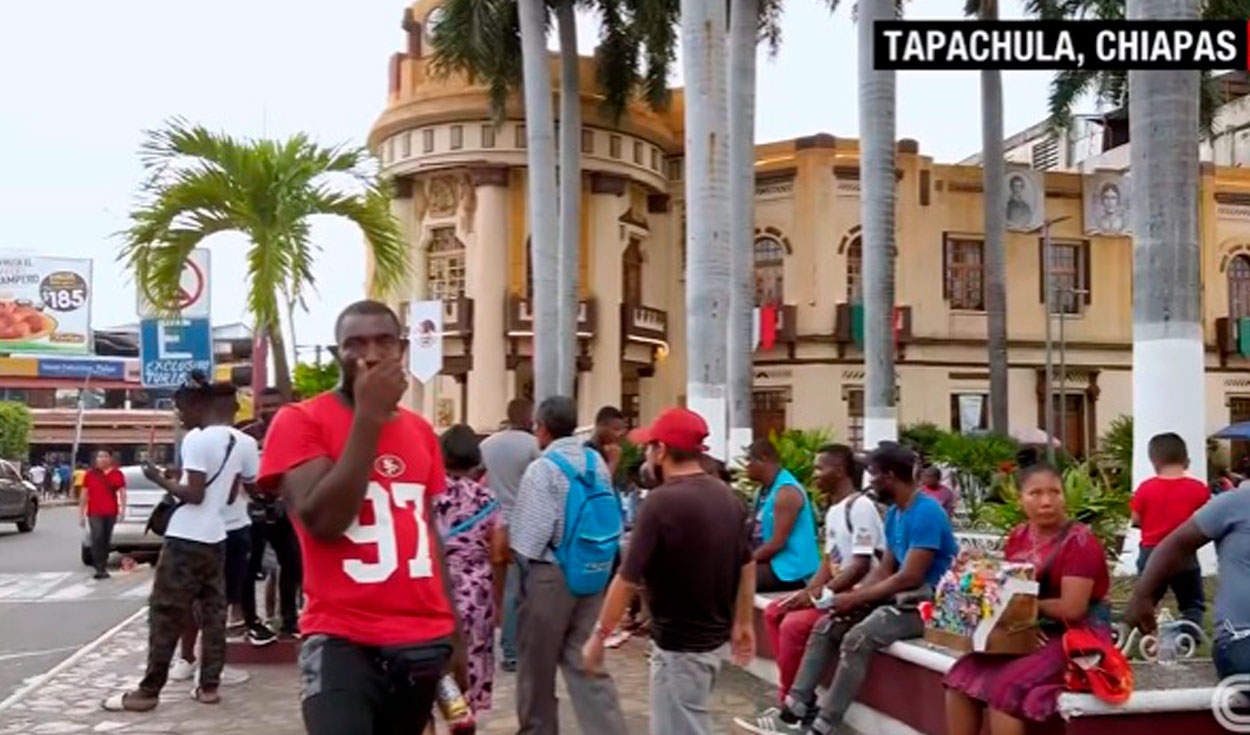 Tapachula 'es la cárcel migratoria más grande de América', denunció en esta ciudad Luis García, del Centro de Dignificación Humana, que defiende a los viajeros. Foto: Captura / CNN