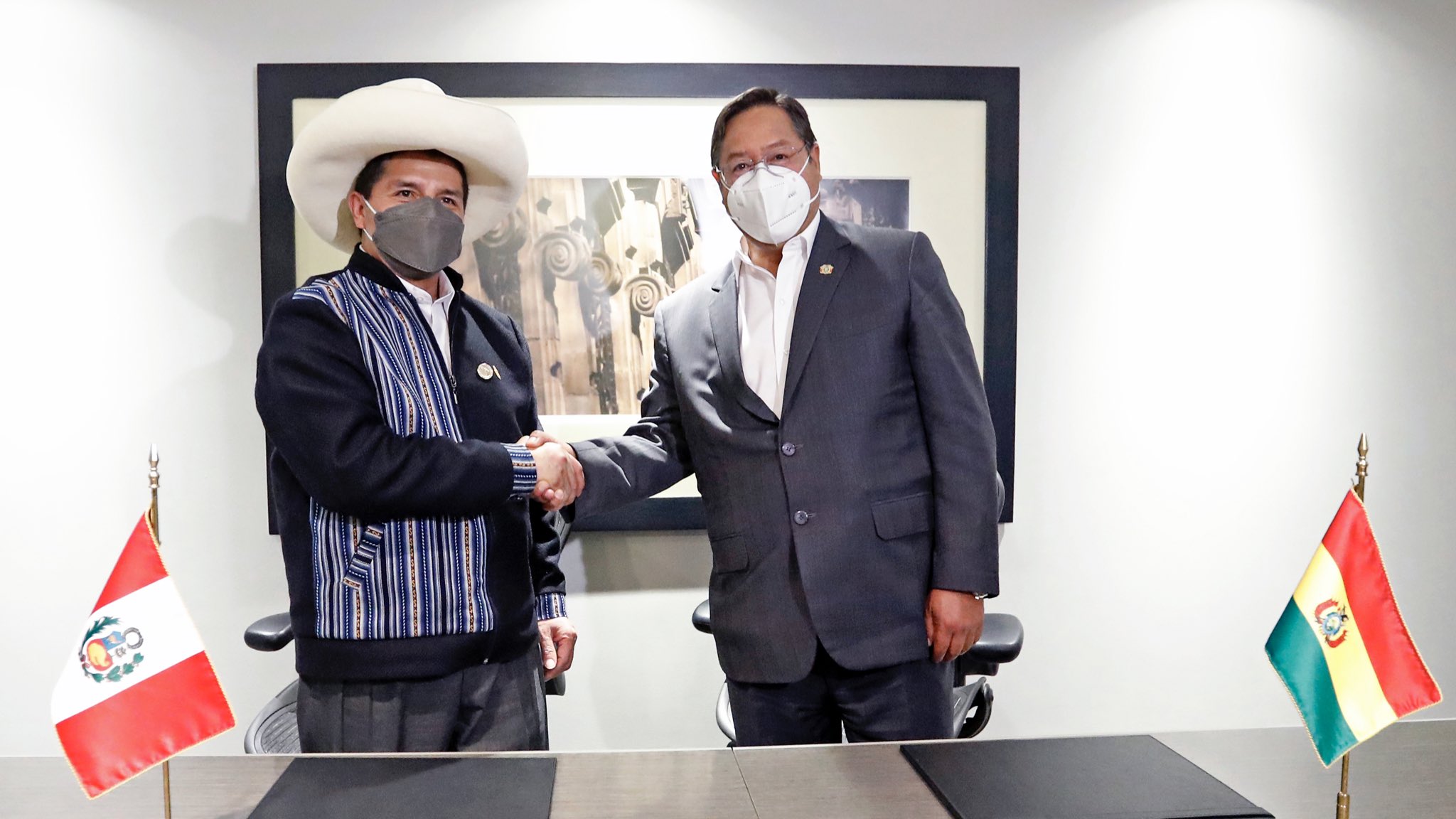 Pedro Castillo y Luis Arce Catacora tuvieron un encuentro en México. Foto: Presidencia
