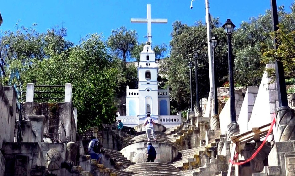 Cajamarca: cierran cerro Santa Apolonia ante posible caída de cruz de  concreto | Sociedad | La República