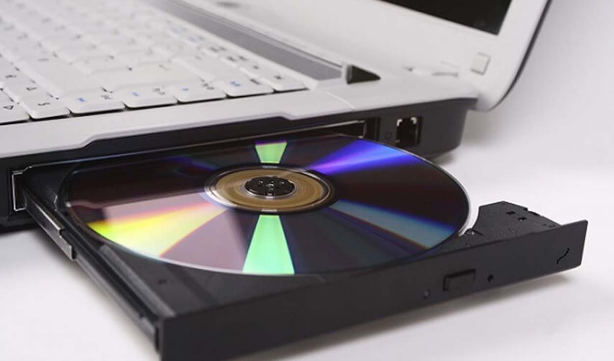 Memorándum lista Inocencia Windows 11: ¿tu laptop tiene lector de CD/DVD? Por esta razón jamás debes  dejar un disco adentro | Trucos | Curiosidades | Tecnología | La República