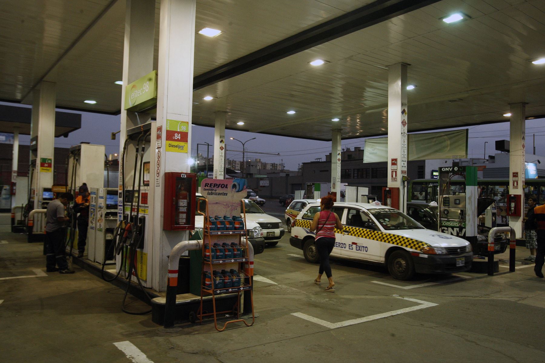 Users report shortages and higher prices of LPG in various taps in Lima