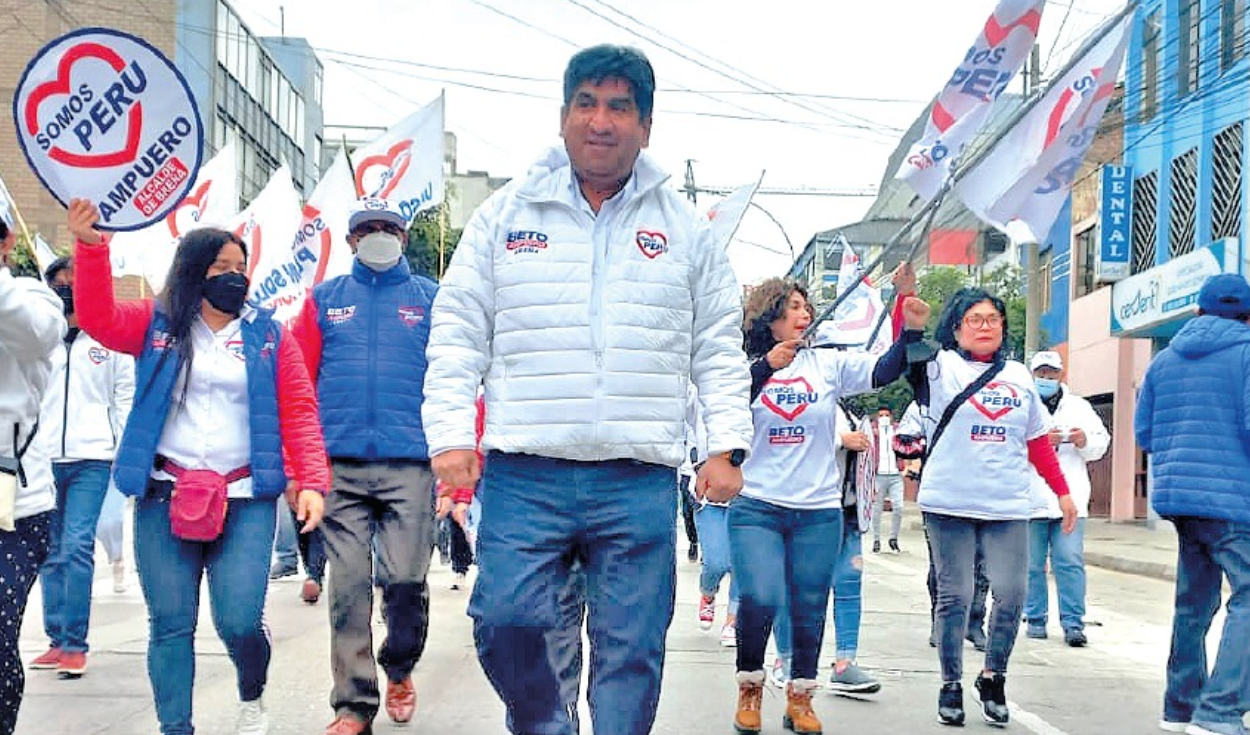 Gilberto Ampuero es candidato a la alcaldía de Breña por Somos Perú en las Elecciones Regionales y Municipales 2022. Foto: Facebook del candidato