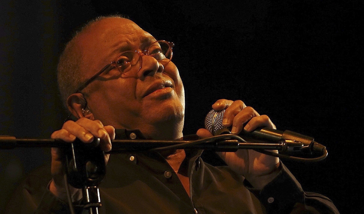 El cantautor cubano Pablo Milanés falleció a los 79 años. En el Perú, como en otros países de América Latina, fue muy ovacionado en sus presentaciones. Foto: EFE