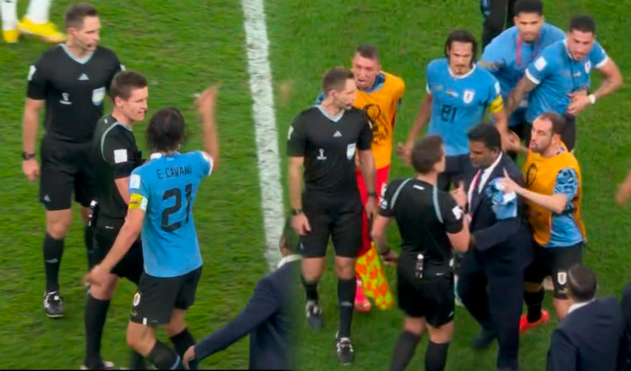 Los futbolista uruguayos se volvieron locos tras quedar eliminados. Foto: composición LR/Twitter