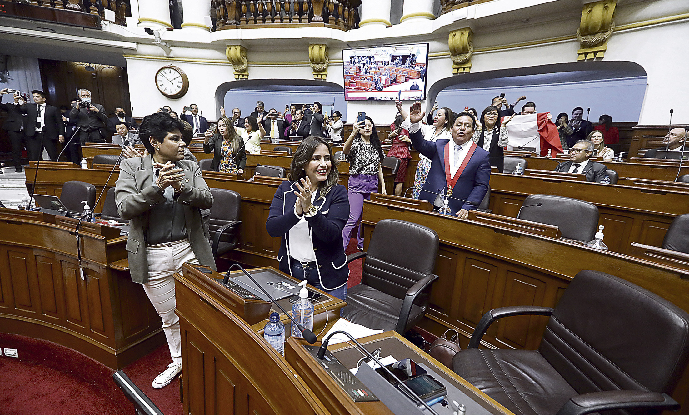Vacado. Congresista Esdras Medina fue uno de los parlamentarios que votó a favor de la vacancia para desaforar a Pedro Castillo. Foto: La República