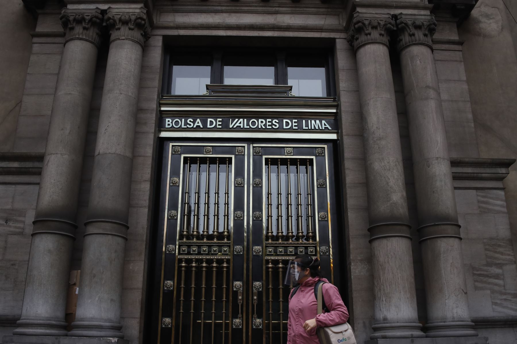 Lima Stock Exchange closes the week with all its indicators down