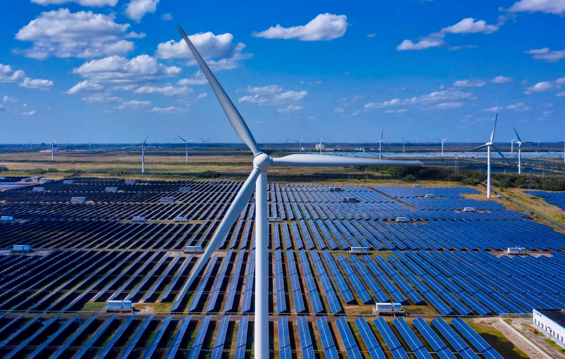 In 2022 investment in renewable energy for the first time was equal to that of fossil fuels