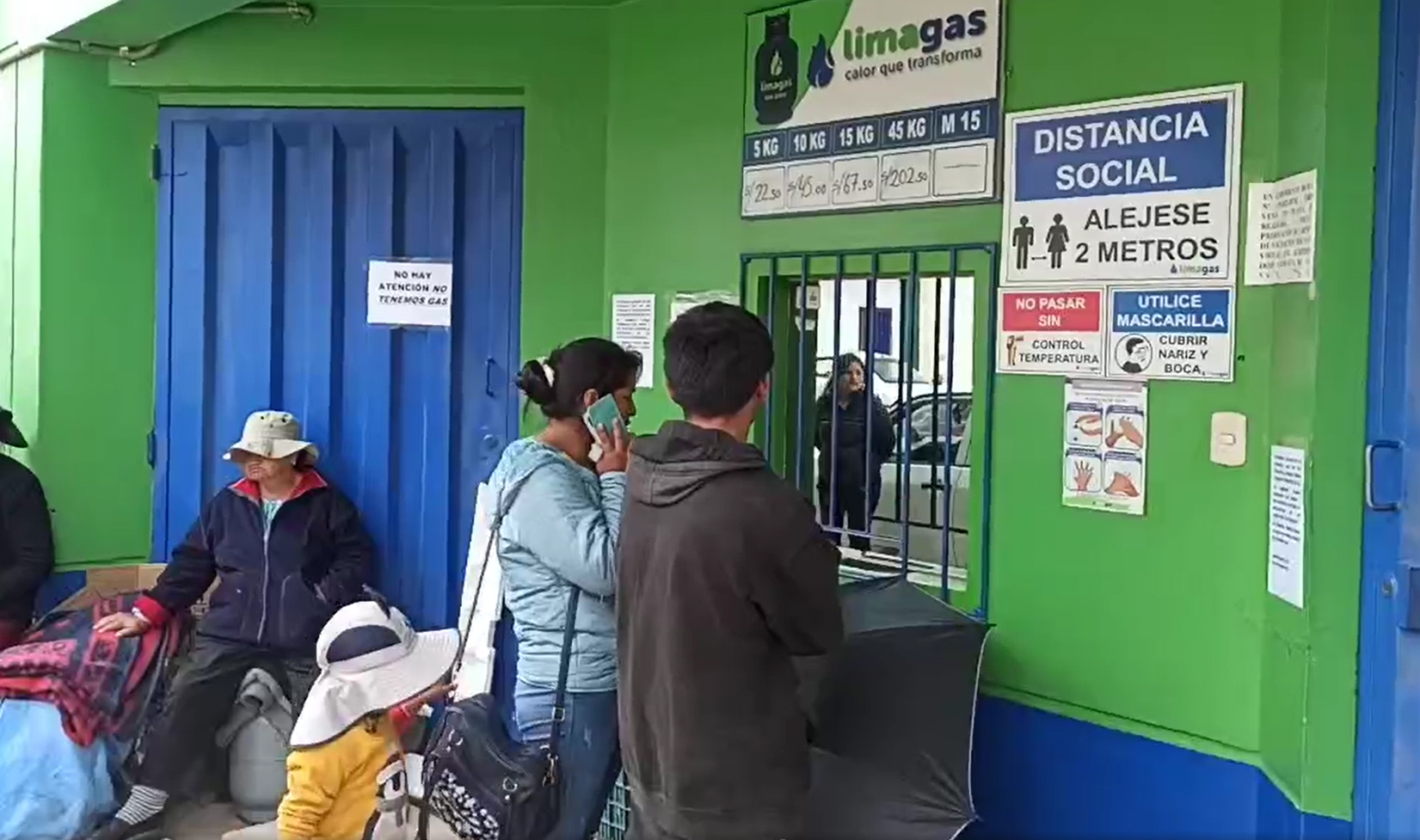 Gas balloon in the south is sold for up to S/150 and S/300 due to protests against Dina Boluarte