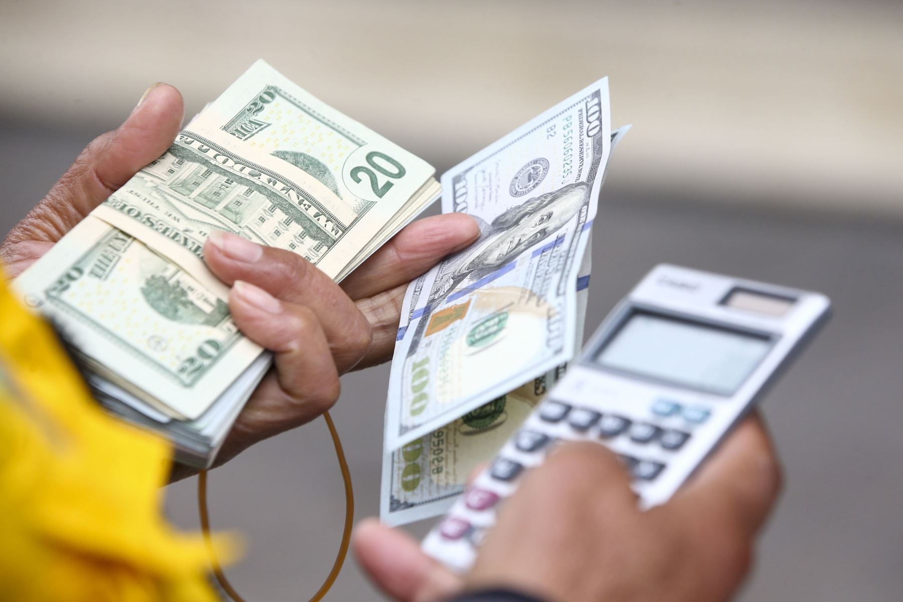 The price of the dollar begins to rise and is located at S / 3.8673 this Friday, February 10