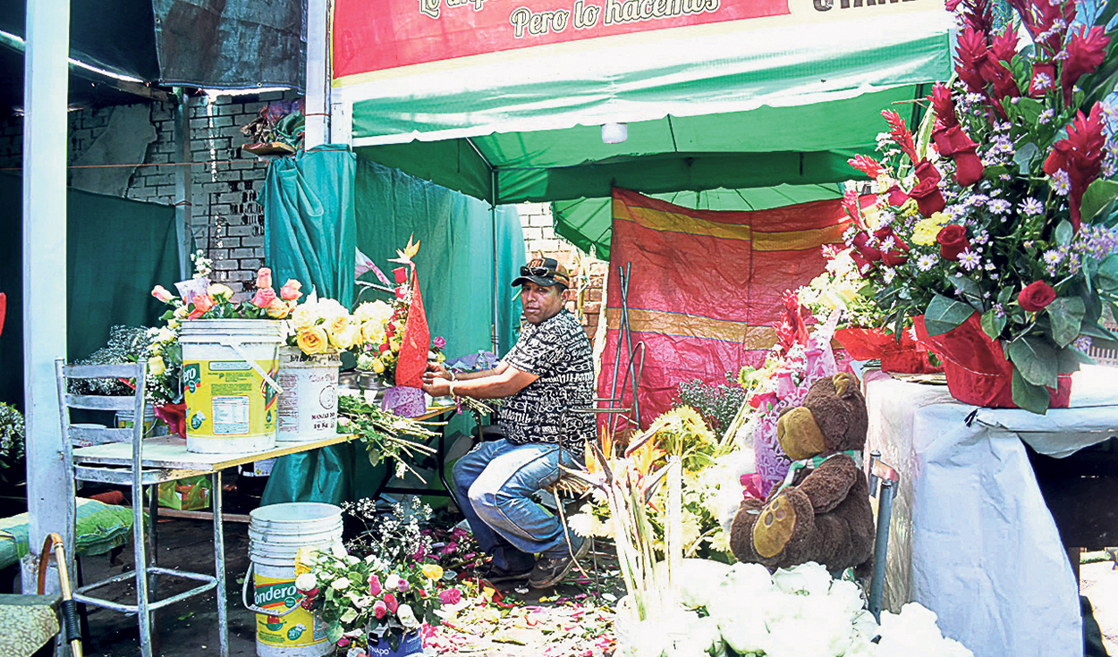 Entrepreneurs carry out a campaign for Valentine’s Day