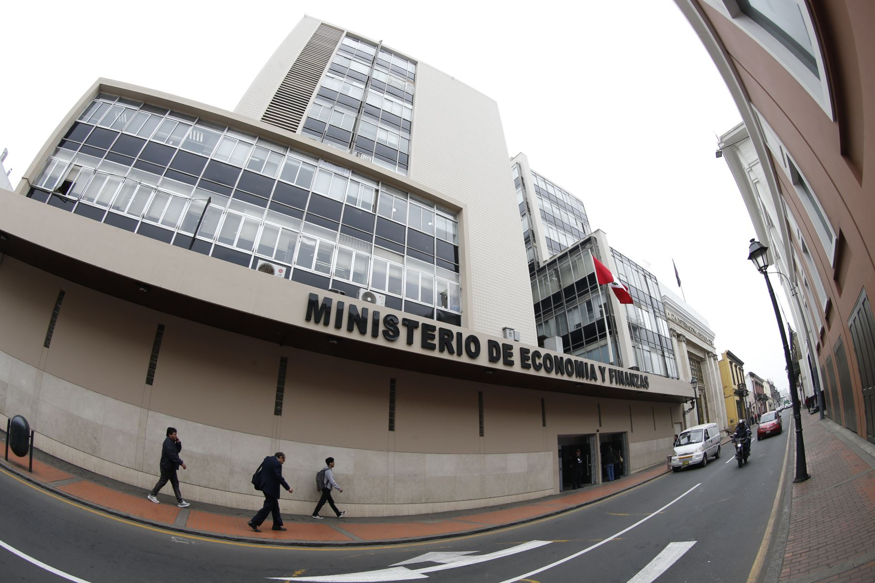 Economy Commission does not give powers to the MEF to eliminate two tax regimes