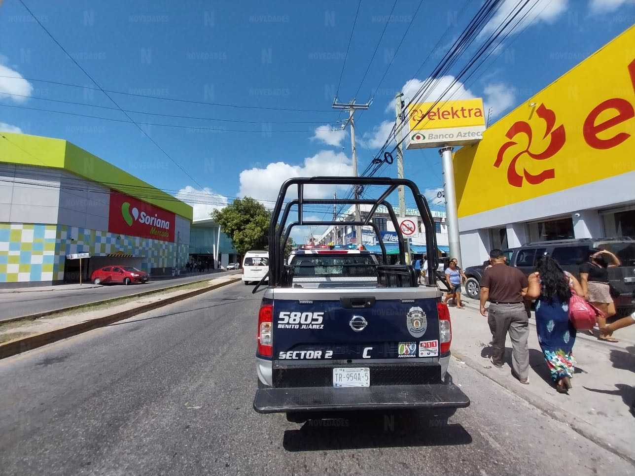 Cachan a trabajadora de Elektra comprando en Coppel y se vuelve