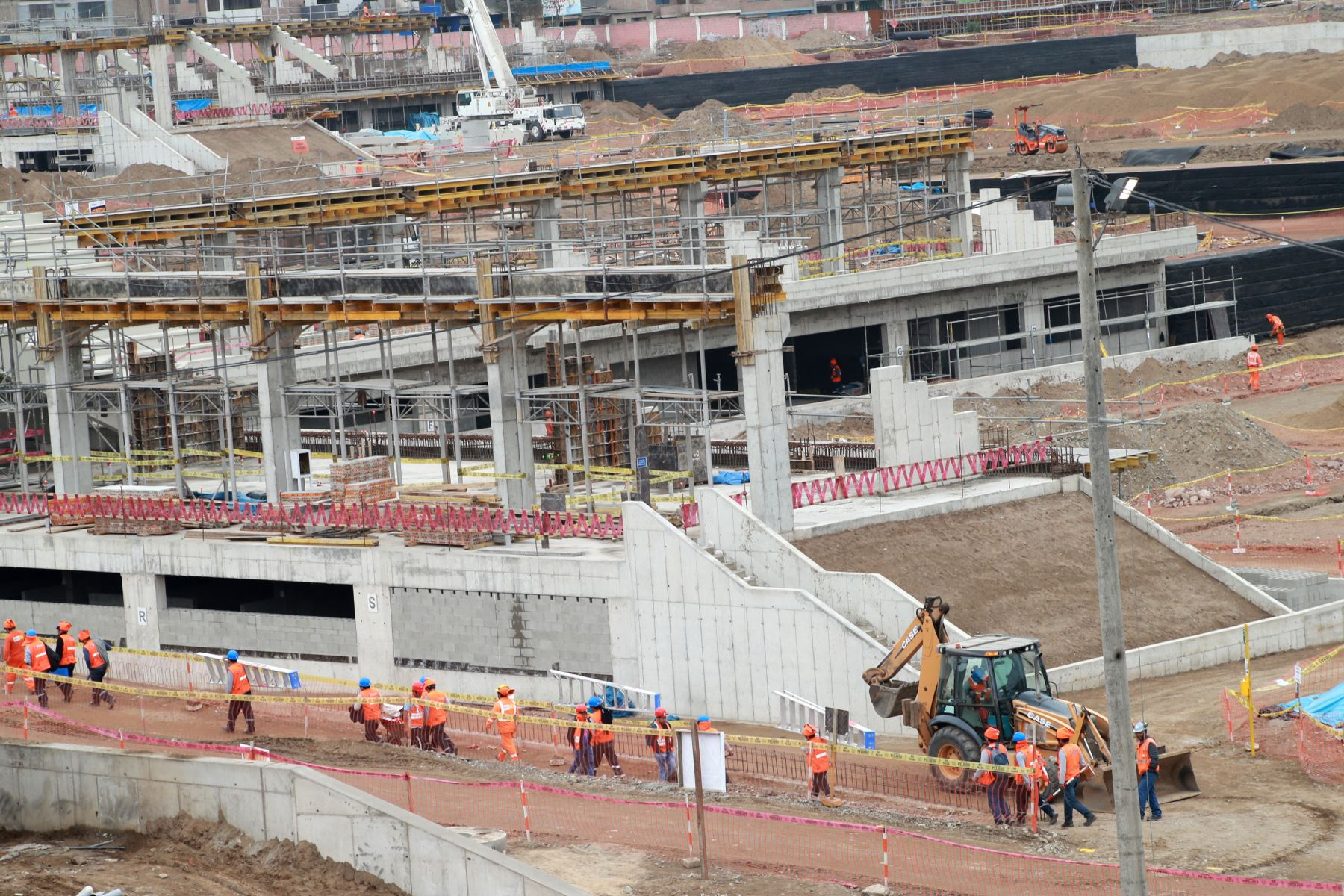Executive may modify the law that regulates investments through public-private associations