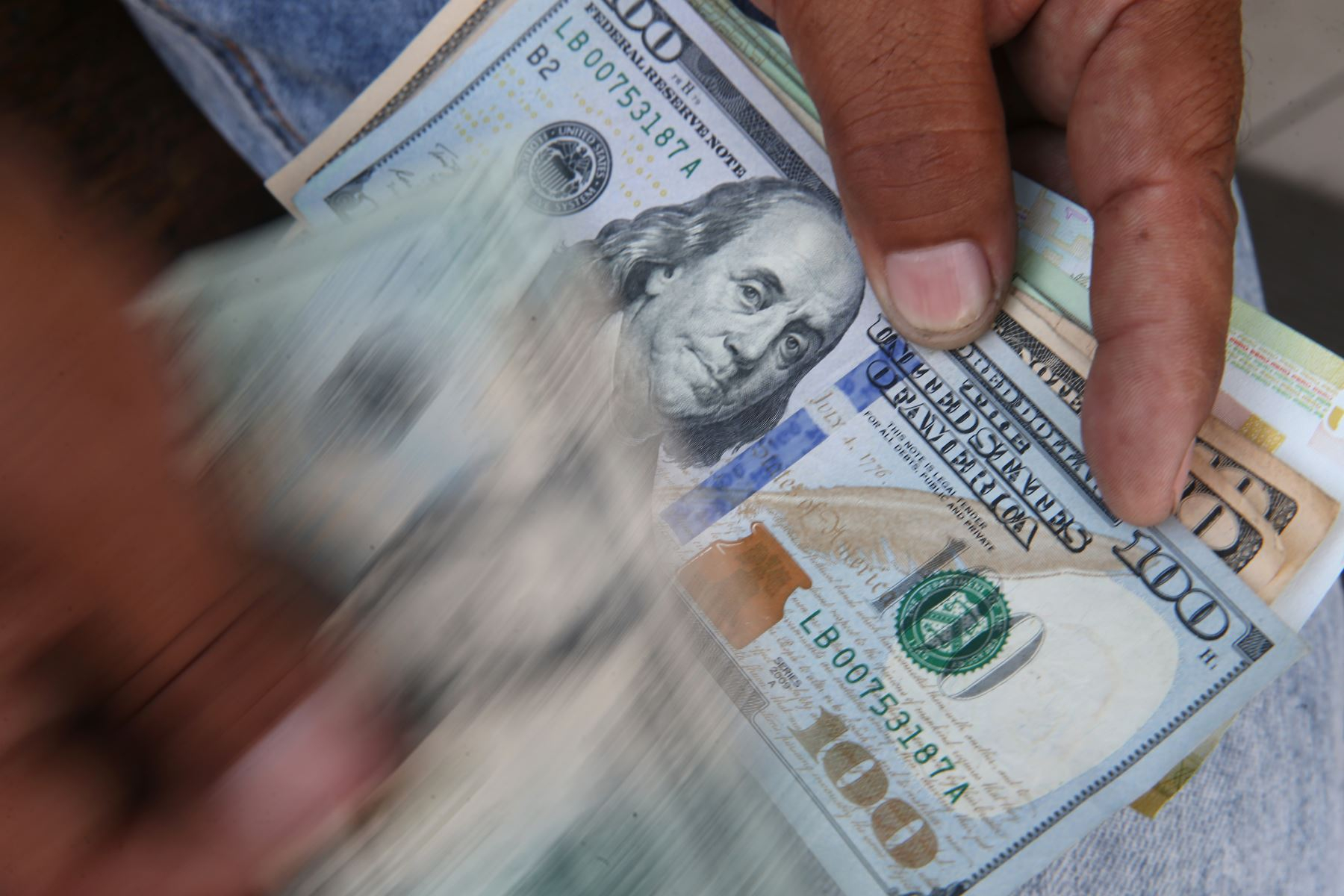 The price of the dollar begins to rise and is listed at S/3.7894 this Thursday, March 2