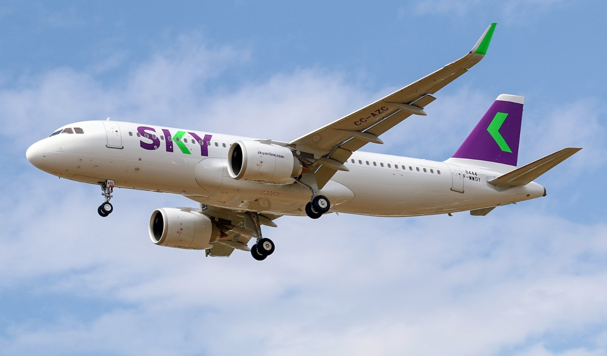 Sky offers free flights to Viva Air passengers with scheduled departures until March 5
