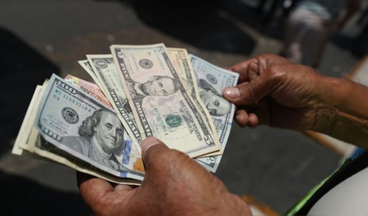 The price of the dollar closes with a slight advance and is listed at S/ 3.7860 this Monday, March 6