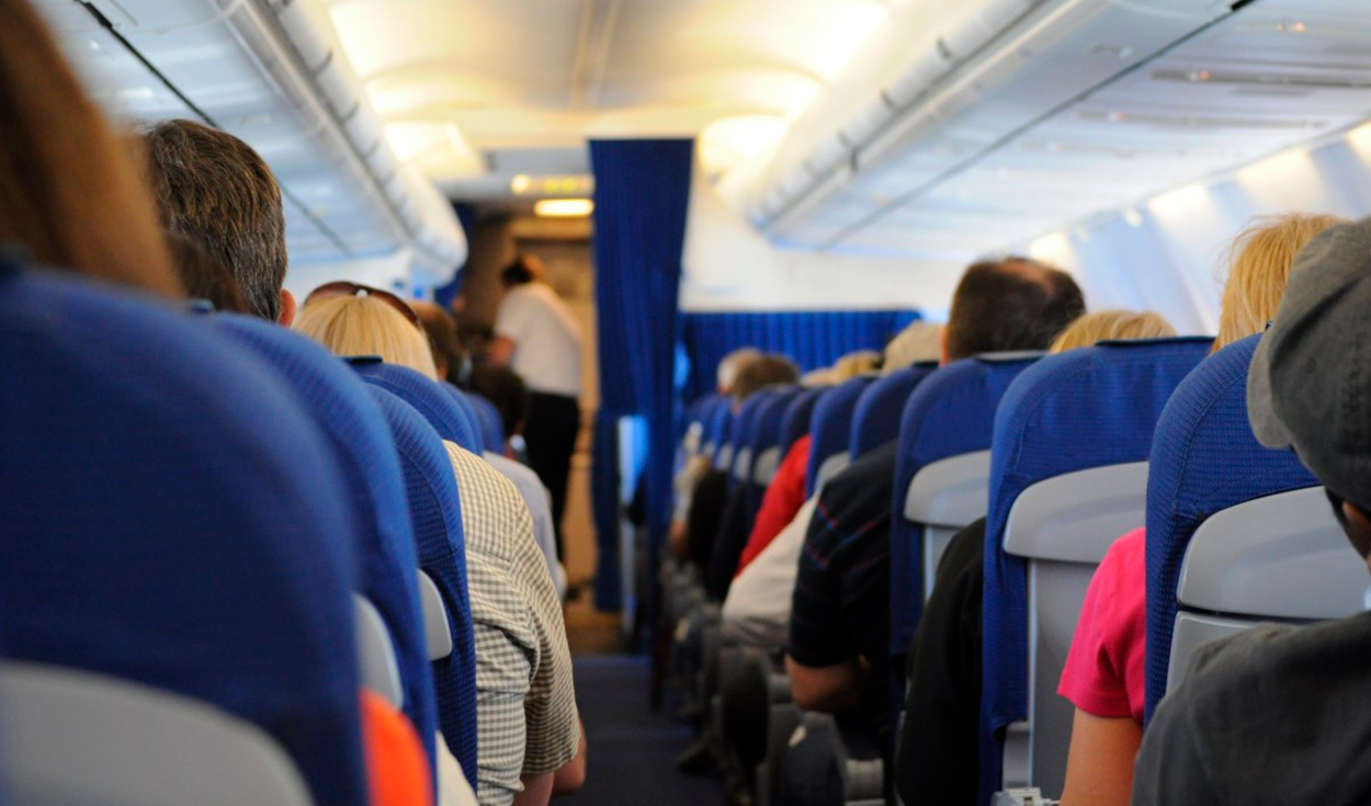 Commercial flight passengers will be able to choose their seat at no additional cost