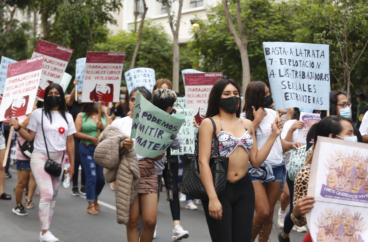 Día Internacional de la Mujer Entre la extorsión y estigmatización trabajadoras sexuales luchan por un espacio en el 8M 8 de marzo Sociedad La República