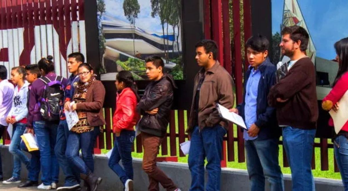 Companies expect to hire fewer workers by mid-year