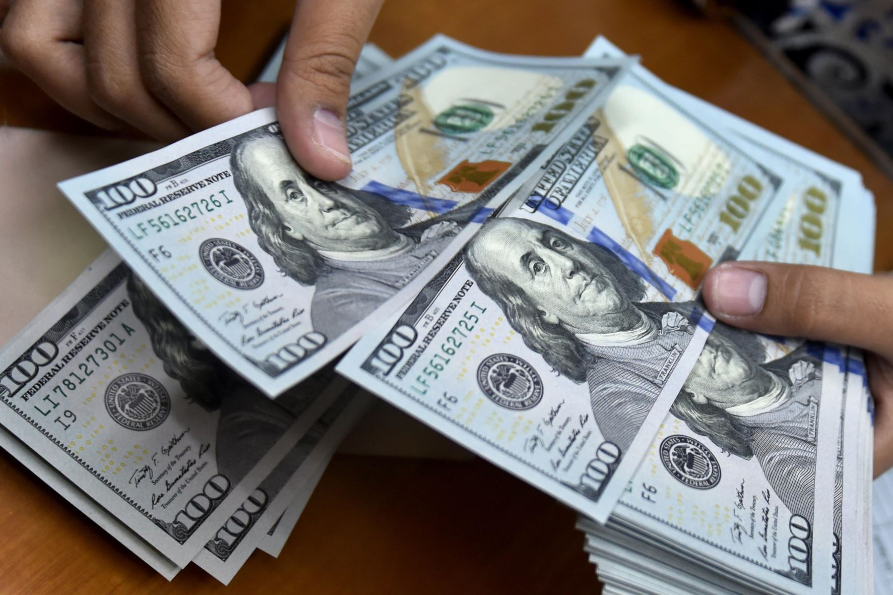 Exchange rate: dollar closes down at S/3.7540 this Wednesday, March 29