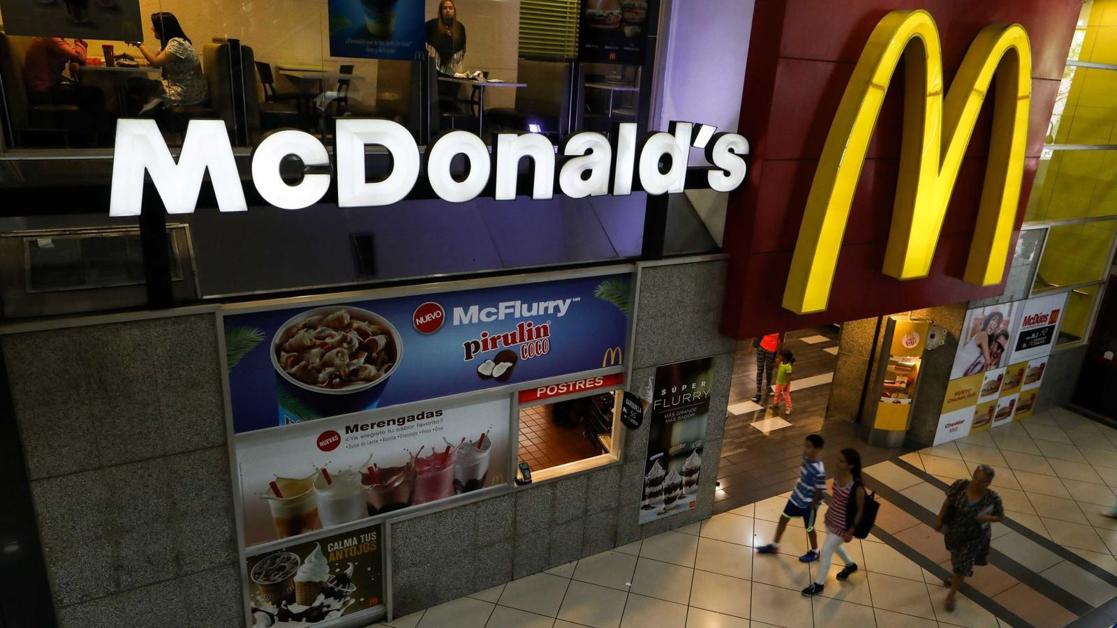 McDonald’s temporarily closes its US offices and prepares layoffs