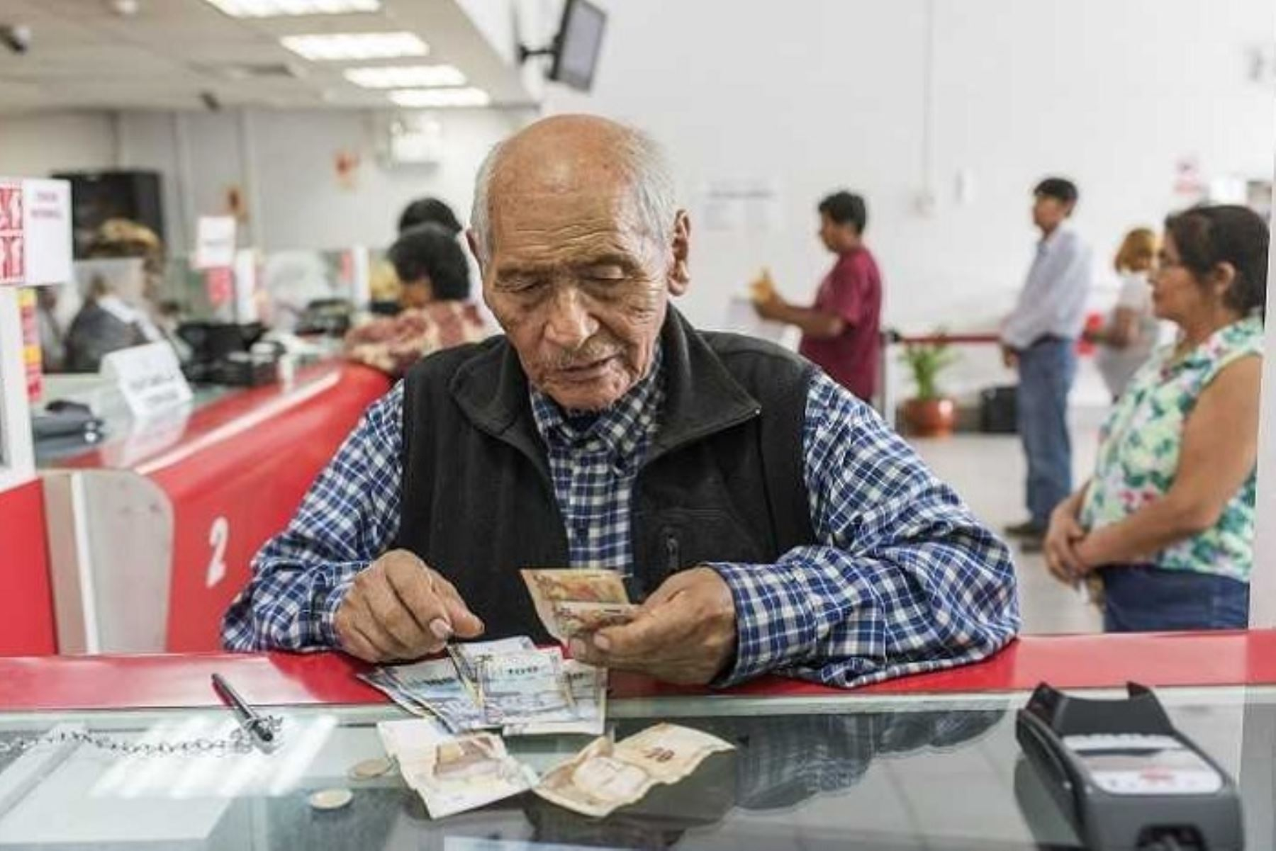 Pension reform: minimum pension would be S/400 with 15 years of contributions, the Labor Commission proposes