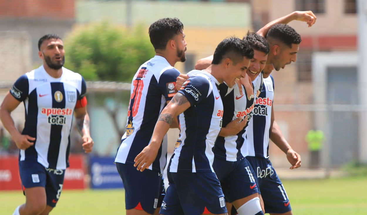 Carlos Zambrano arremetió contra el estadio de Alianza Atlético