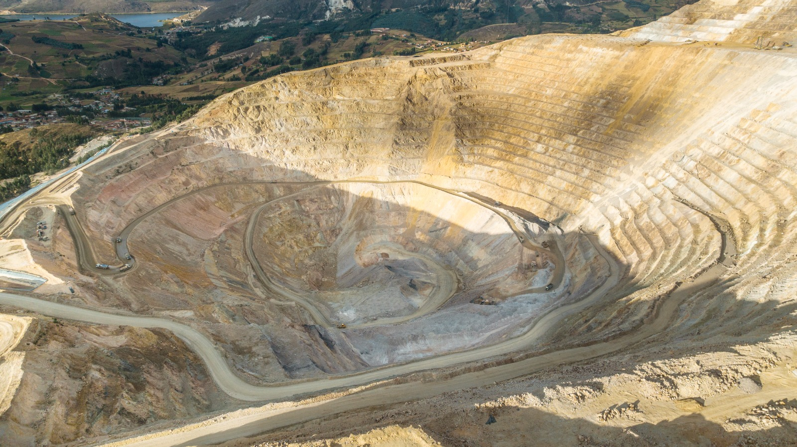 Trujillo: guarantee legal framework for mining investment