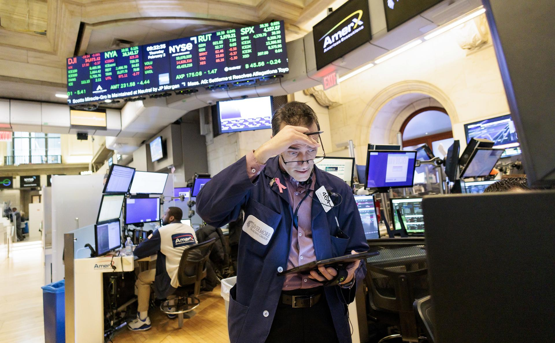 Wall Street opens with downward indicators in the absence of an agreement on the debt ceiling in the US.