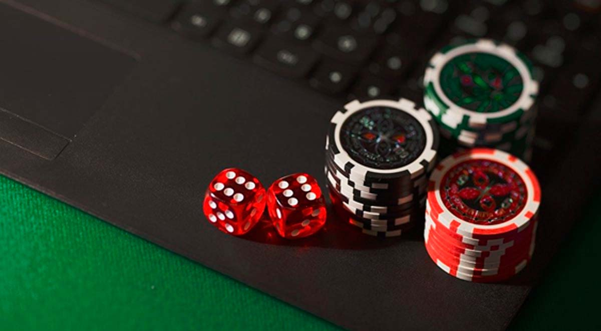 They demand enactment of a law that regulates games and sports betting at a distance