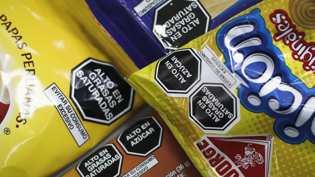 Minsa withdraws the obligation to print octagons on imported food and mypes