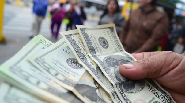 The price of the dollar closes downwards and falls to S/3.6280 this Tuesday, July 4