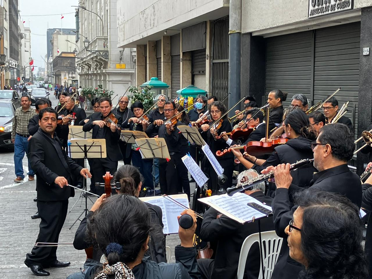 Workers of national casts of the Ministry of Culture demand better working conditions
