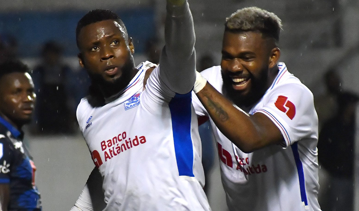 Duelo de líderes del torneo apertura del fútbol panameño terminó sin goles