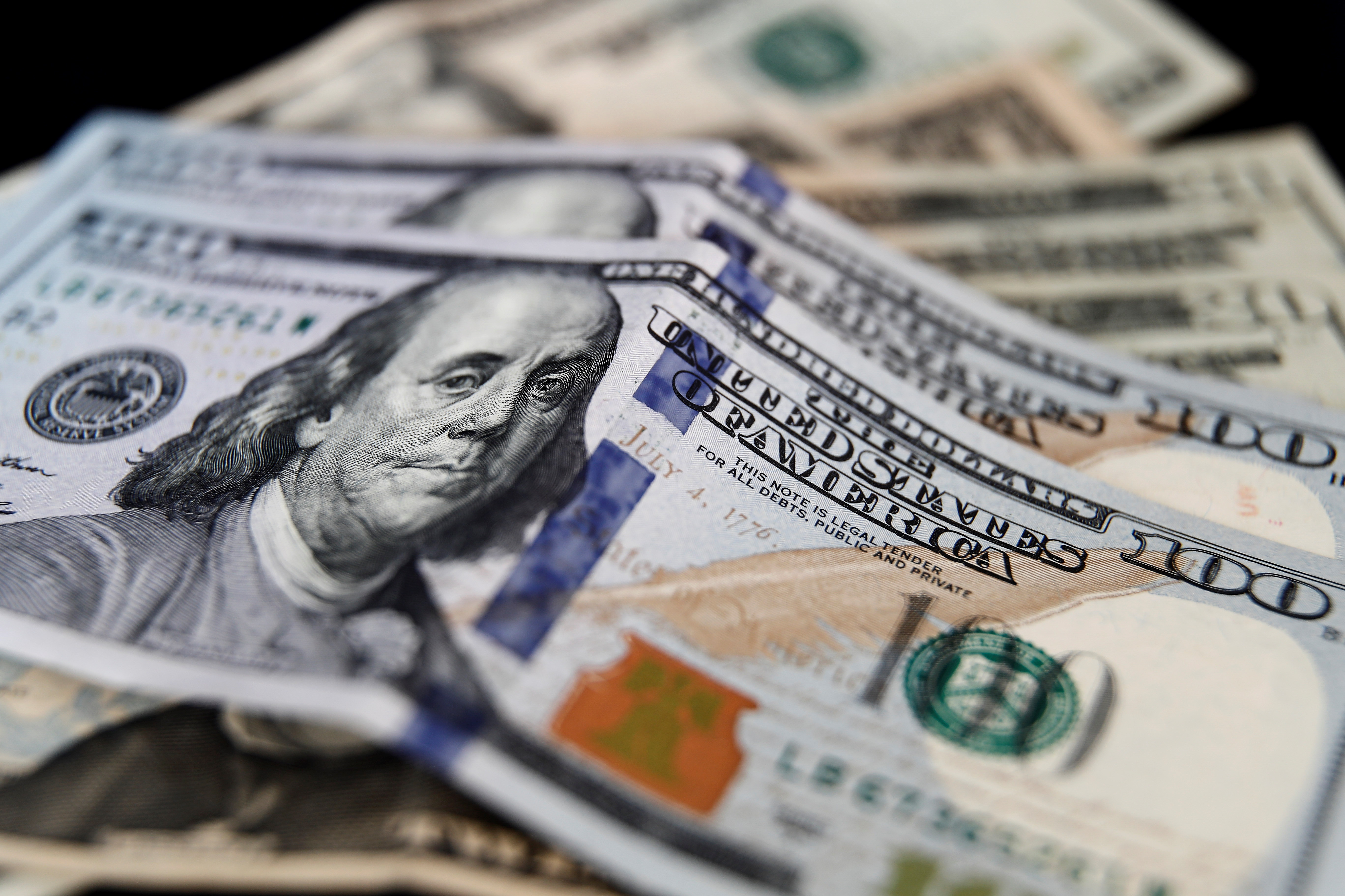 The price of the dollar opens with a slight rise and reaches S/3,690 this Thursday, August 31