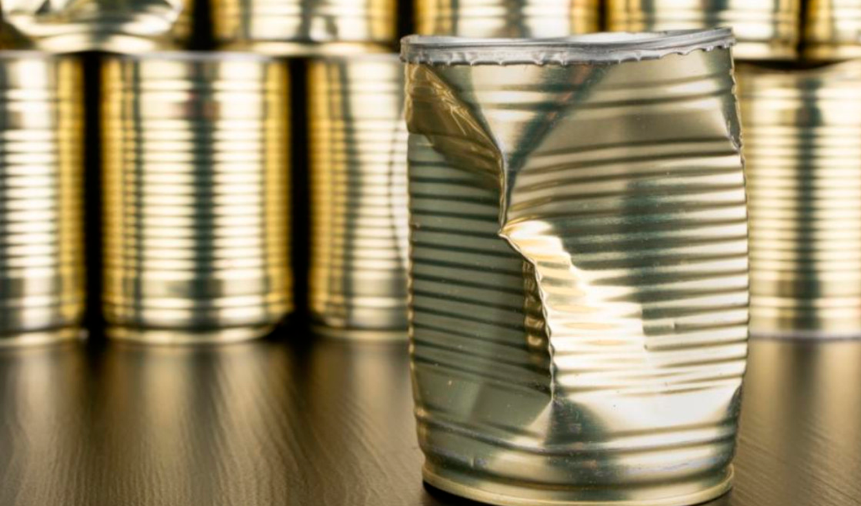 Indecopi sanctions 6 supermarkets for selling canned products with bumps and dents