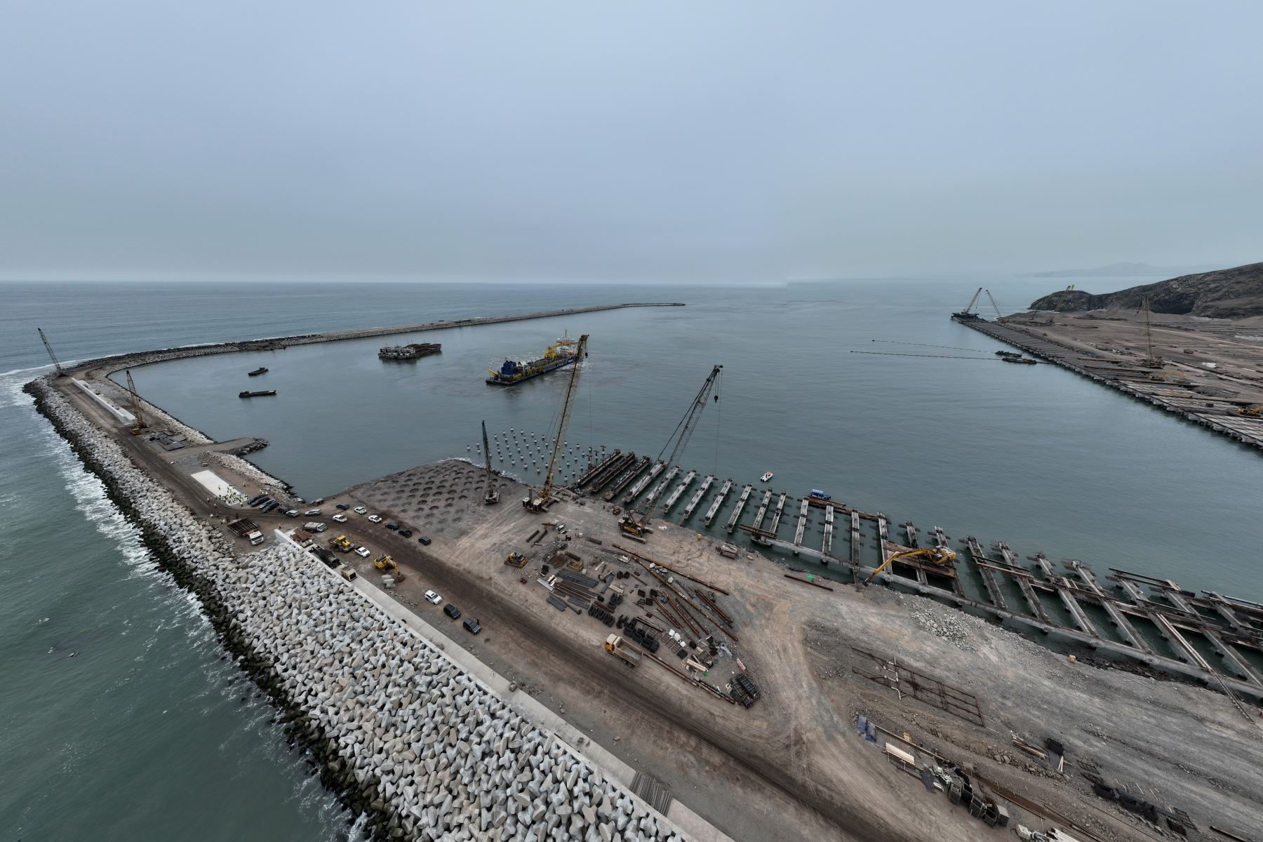 The US expresses its concern about Chinese control over the electricity market and ports in Peru