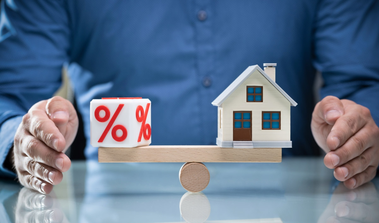 Which banks offer the lowest interest rate for mortgage loans in Peru, according to SBS?