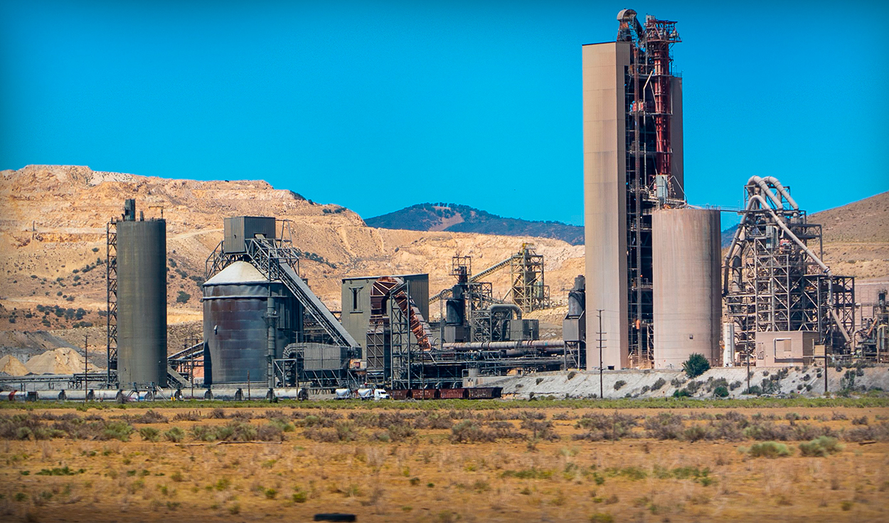 Unacem Group buys 100% of the shares of a cement plant in California