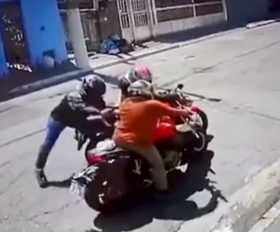 Viral | Brasil: joven roba motocicleta a adulto mayor y muere segundos  después mientras escapaba | Vila Medeiro | Sao Paulo | muere ladrón | Video  | Mundo | La República