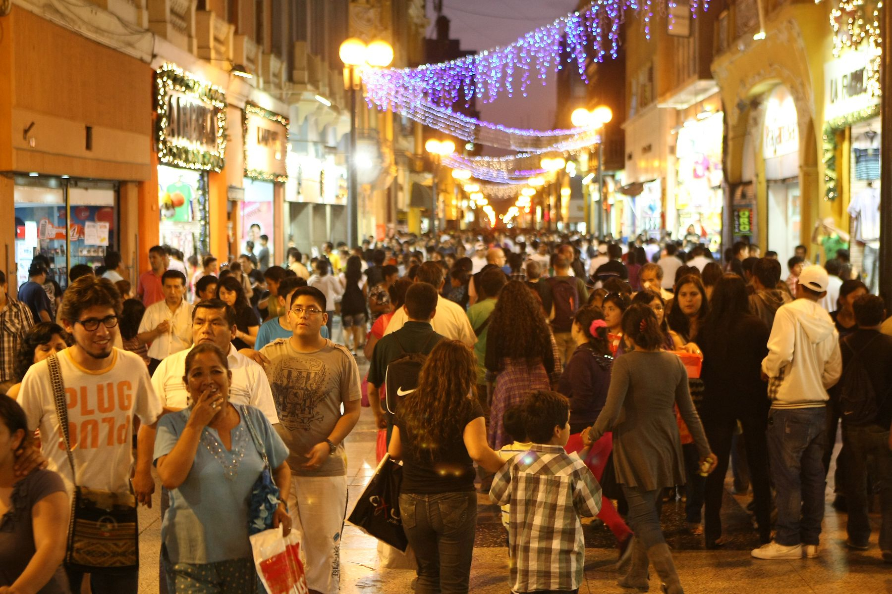Christmas campaign drives demand for employment with salaries between S/1,400 and S/2,500, according to ManpowerGroup