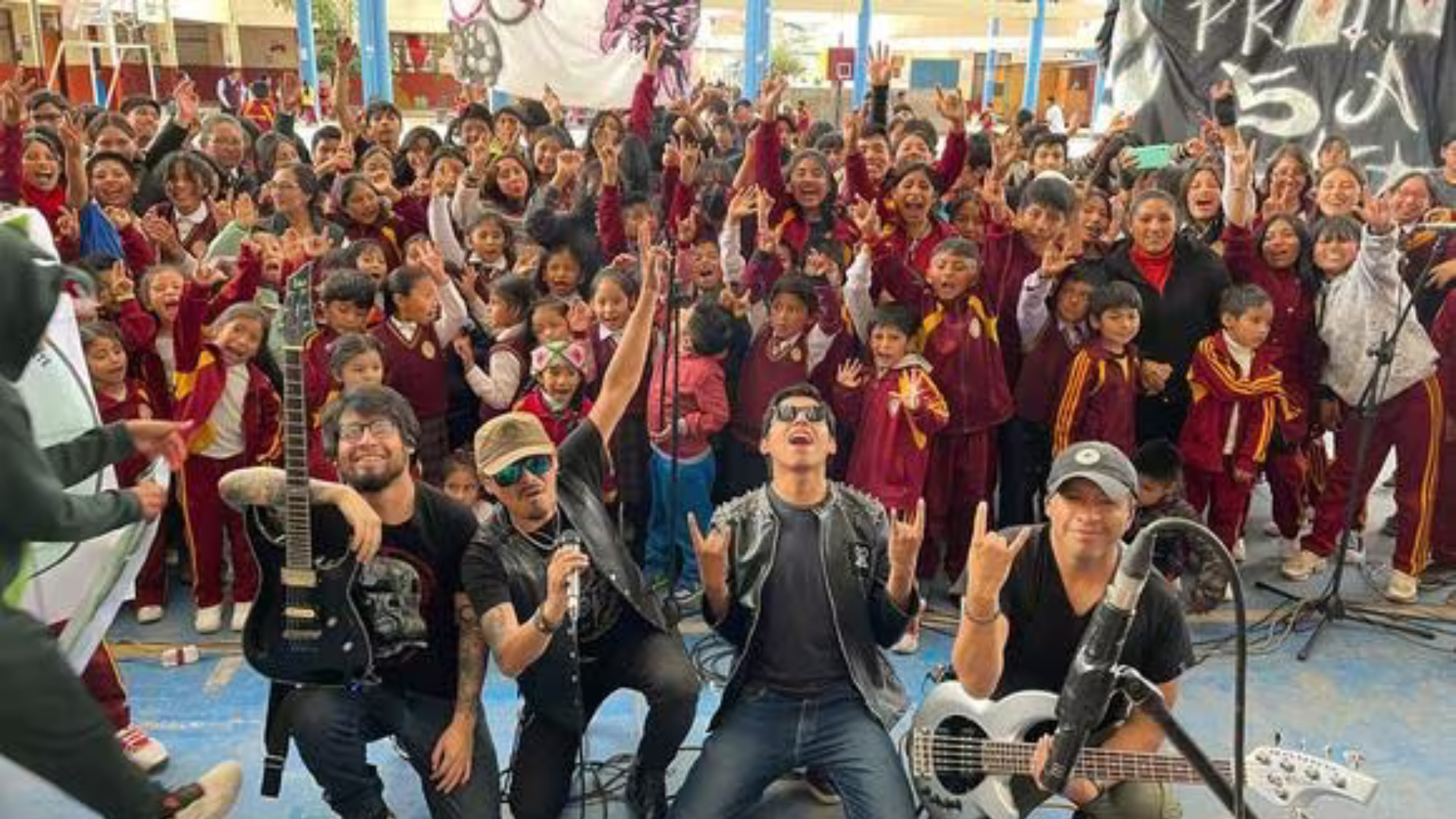 Under the motto “Say no to reggaeton,” rock band offers free concerts in schools in Cusco
