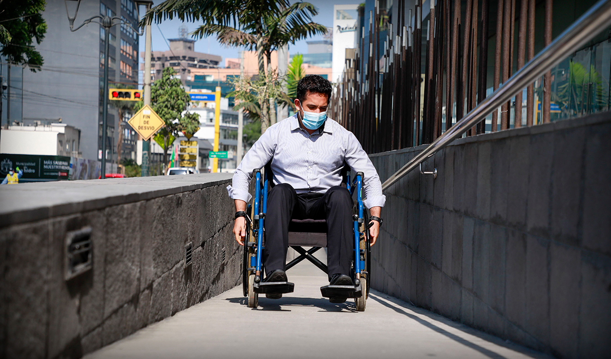 Only 4 out of 10 people with disabilities of working age have a job