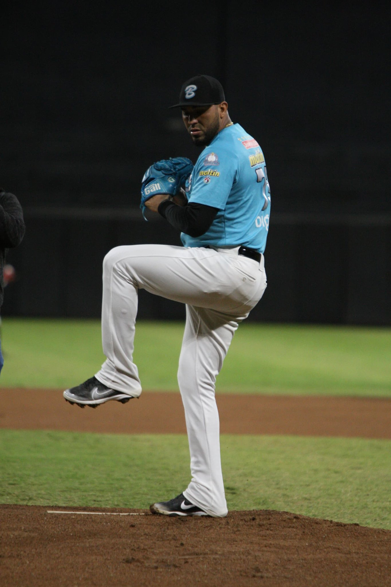 Leones del Caracas vs Bravos de Margarita EN VIVO