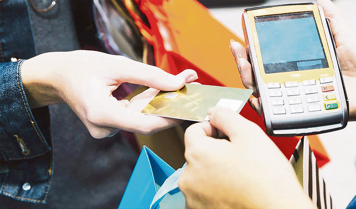 Americans burdened by credit card debt