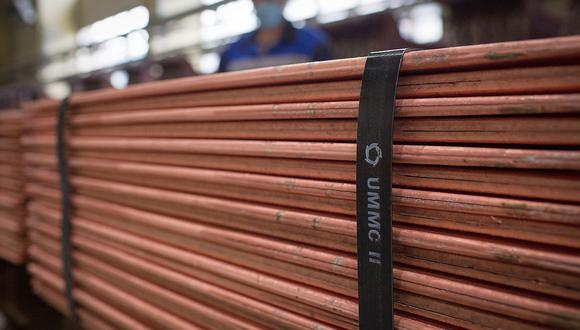 Copper falls, weighed down by disappointment over Chinese central bank measures