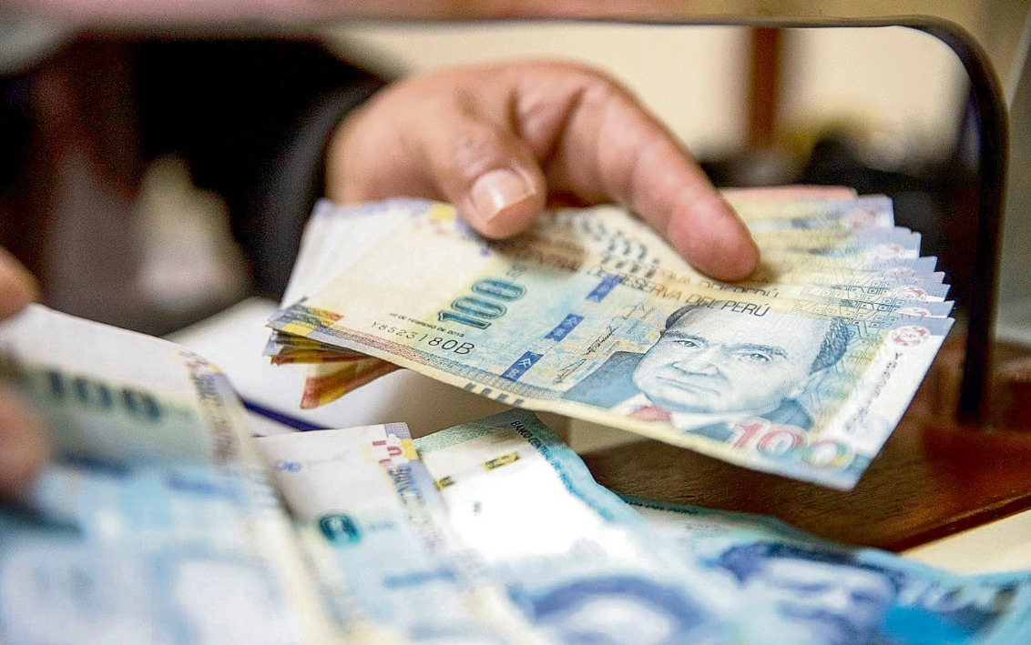 Only those who did not contribute 6 consecutive months until November will be able to withdraw 4 UITs from their AFPs