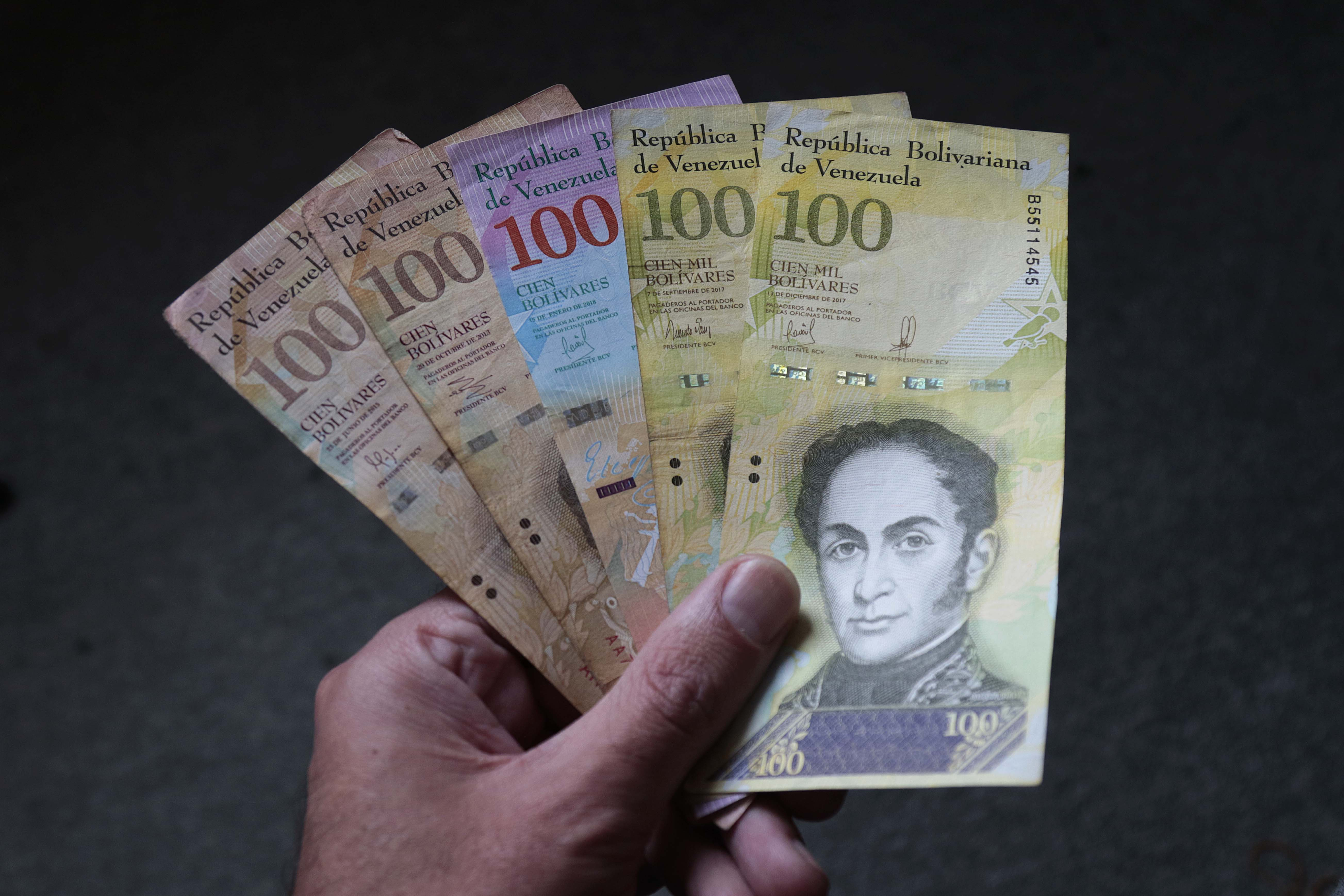 El bolívar se encuentra en constante devaluación, según los reportes actualizados del Banco Central de Venezuela (BCV). Foto: Semana